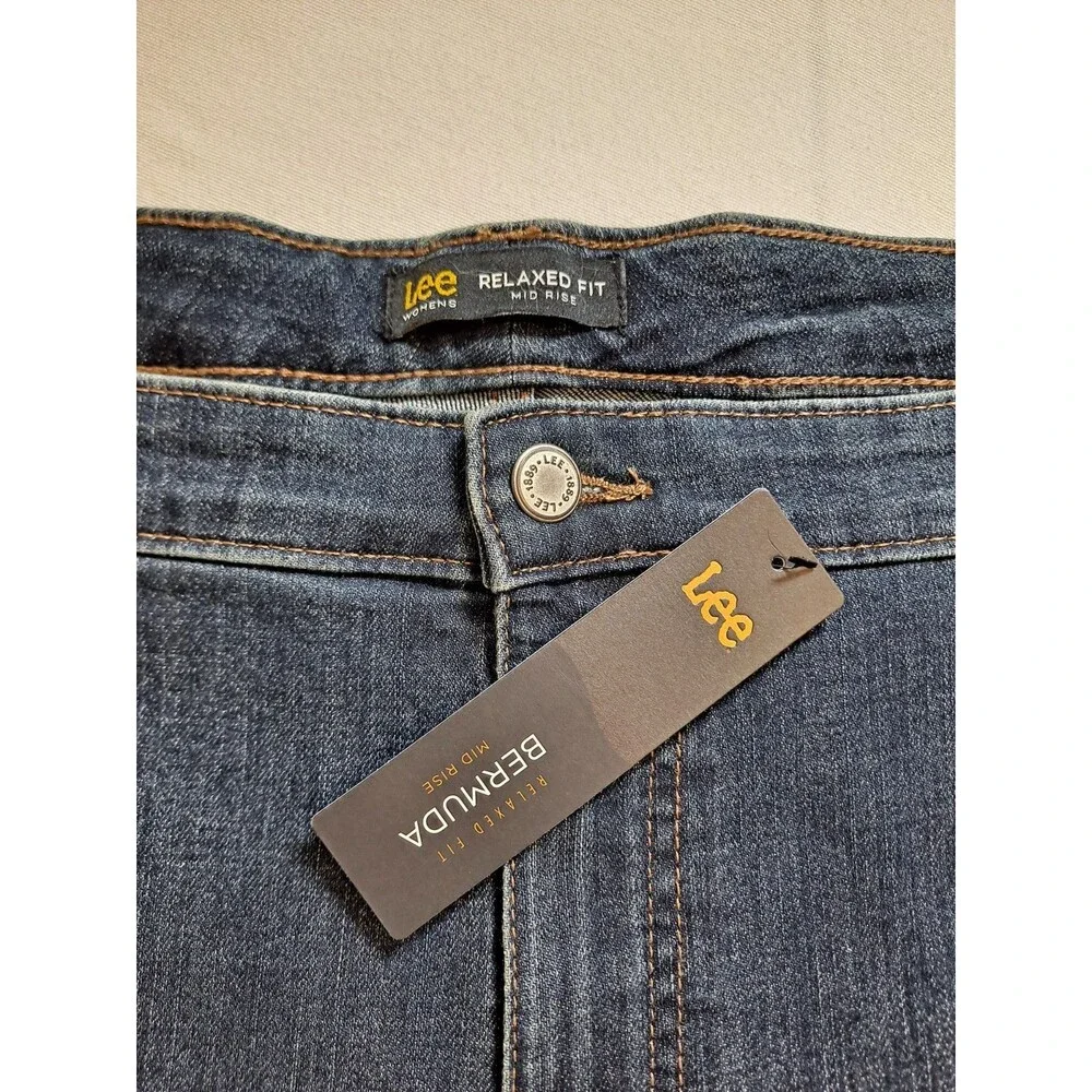 Lee Women's Bermuda Shorts Size 26W Relaxed Fit Mid-rise Lagoon 10